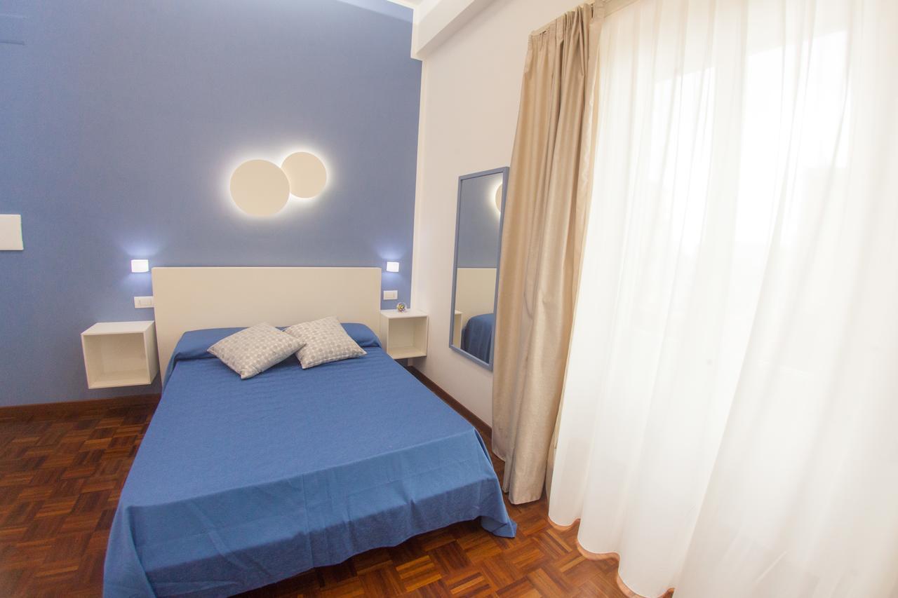 ナポリ 319 Al Duomo Bed & Breakfast エクステリア 写真