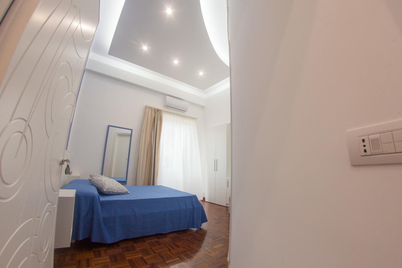 ナポリ 319 Al Duomo Bed & Breakfast エクステリア 写真