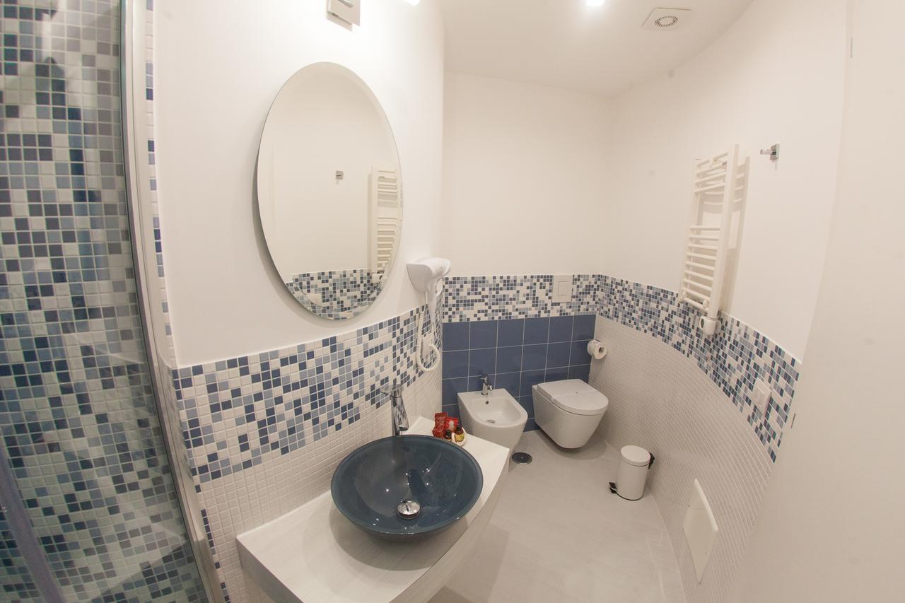 ナポリ 319 Al Duomo Bed & Breakfast エクステリア 写真