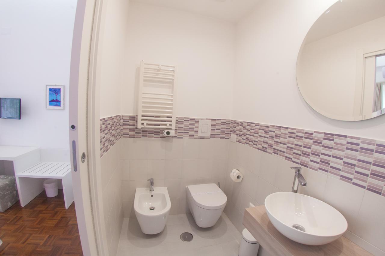 ナポリ 319 Al Duomo Bed & Breakfast エクステリア 写真