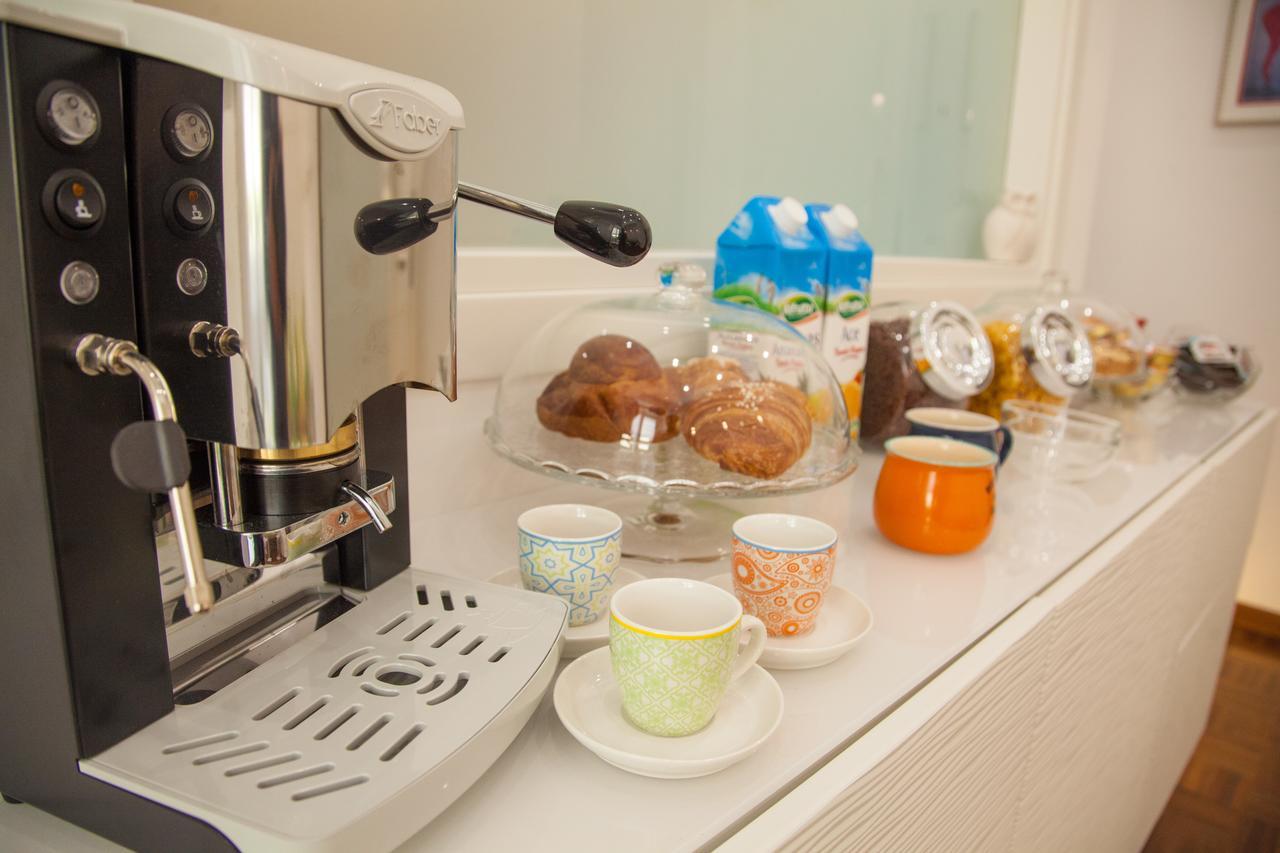 ナポリ 319 Al Duomo Bed & Breakfast エクステリア 写真